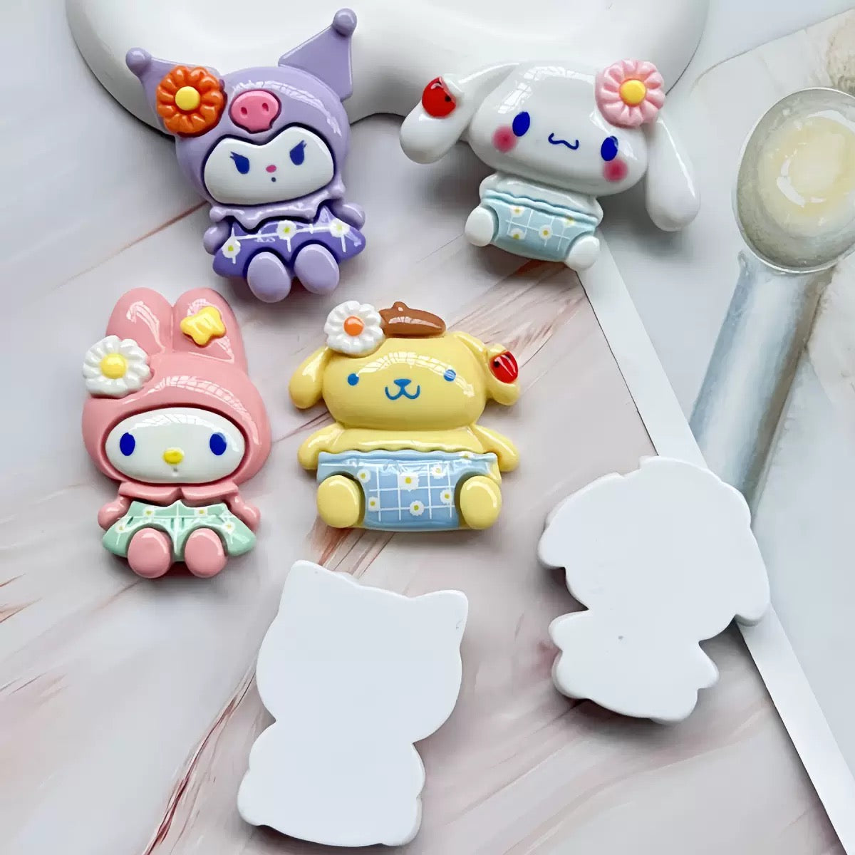 Flower Sro. Flatback Resin Big Charms